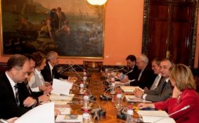 Un momento de la reunión de la CNAL en la sede del Ministerio de Economía y Hacienda